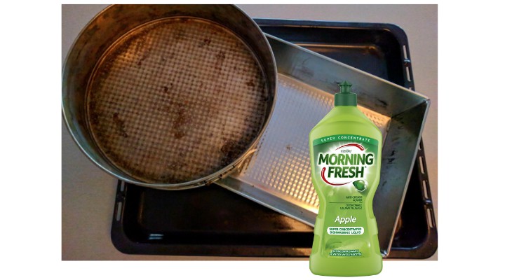 jak doczyscic blachy do pieczenia