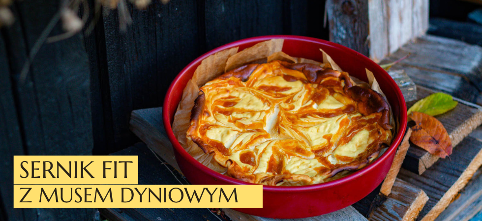 fit sernik z musem dyniowym i mąką kokosową